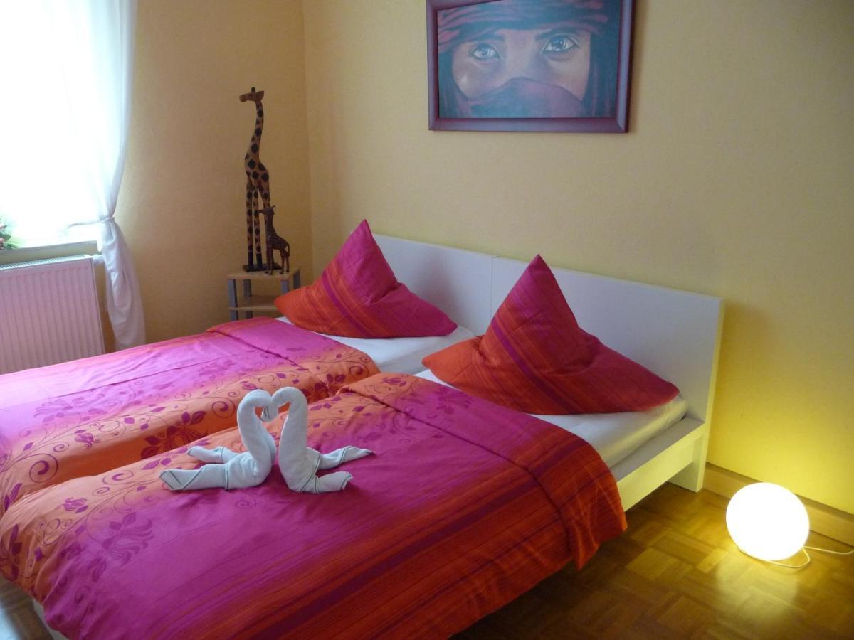 Feelathome